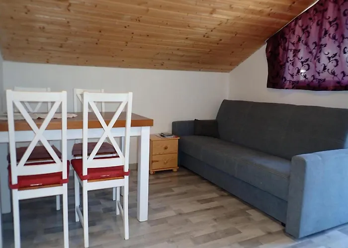 In With Parking Space 度假居 *